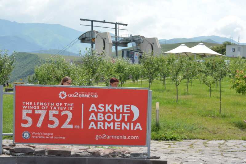 アルメニアのタテヴ修道院へ向かうロープウェイ