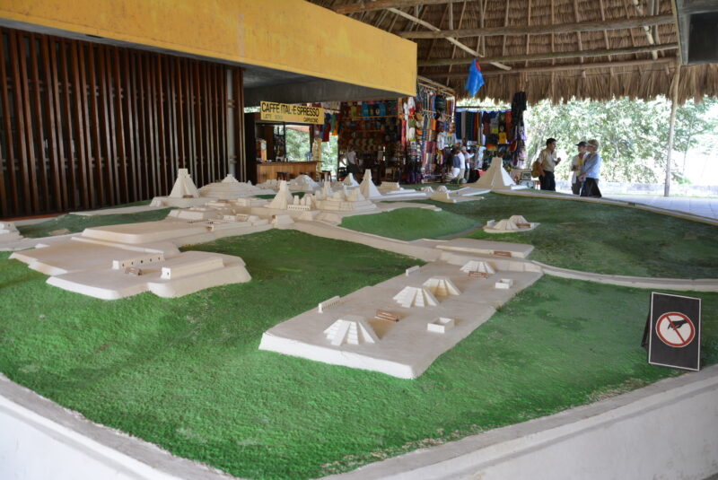 グアテマラのティカル遺跡の模型