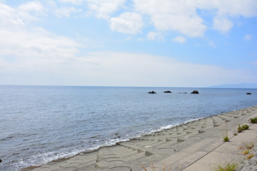 佐渡島の海岸線