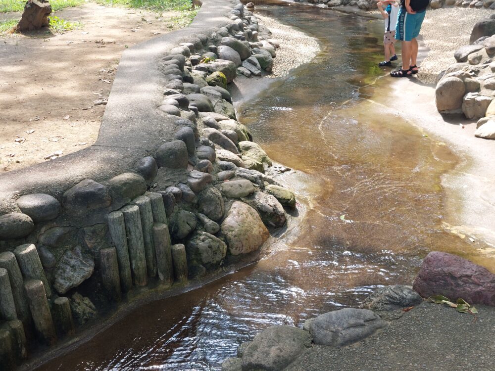 伊佐沼公園のじゃぶじゃぶ池