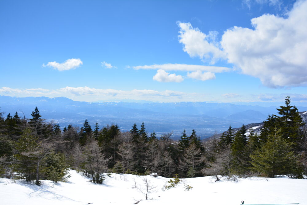 冬の黒斑山登山道からの景色