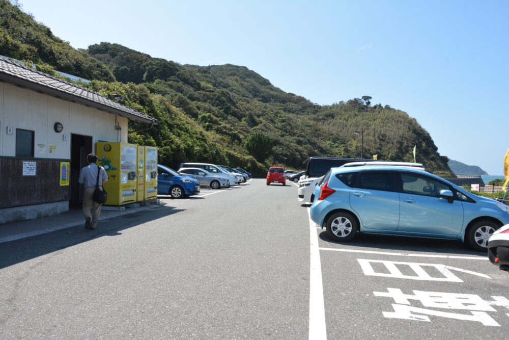 糸島の二見ヶ浦駐車場