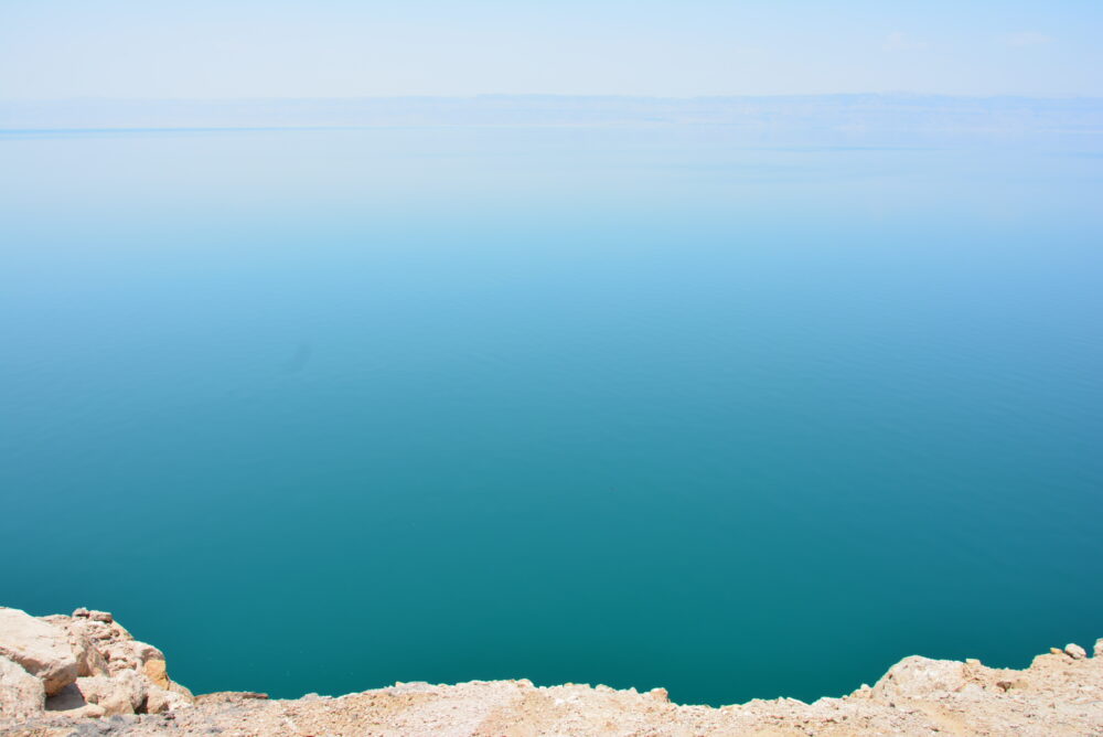 ヨルダン側の死海
