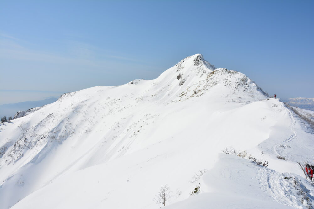 冬の上州武尊山の剣ヶ峰