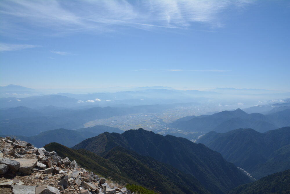 爺ヶ岳南峰からの景色
