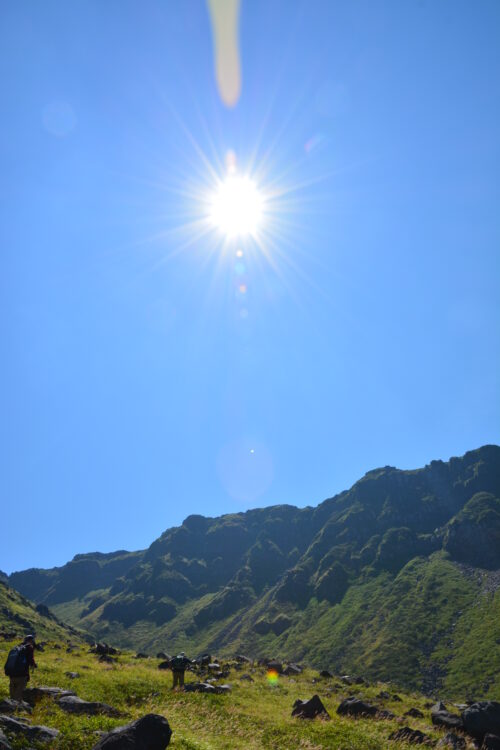 鳥海山と太陽