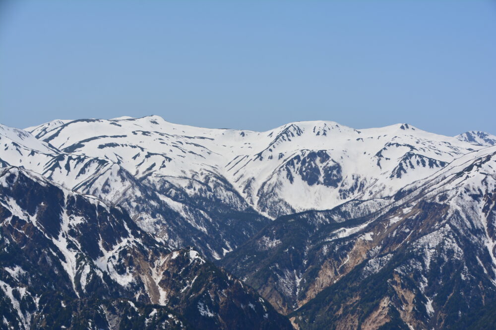 燕山荘から見る双六岳・三俣蓮華岳