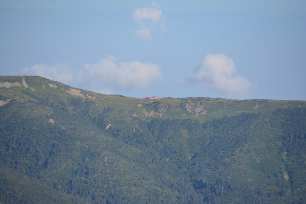 三俣蓮華岳山頂から見る太郎兵衛平