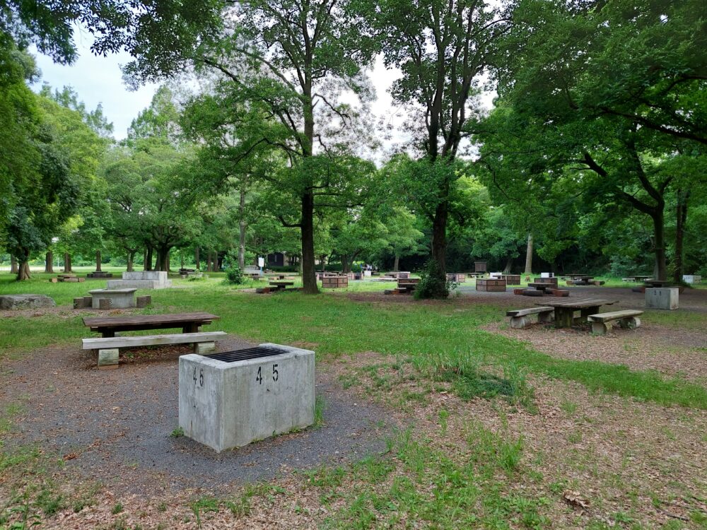 秋ヶ瀬公園のバーベキュー広場