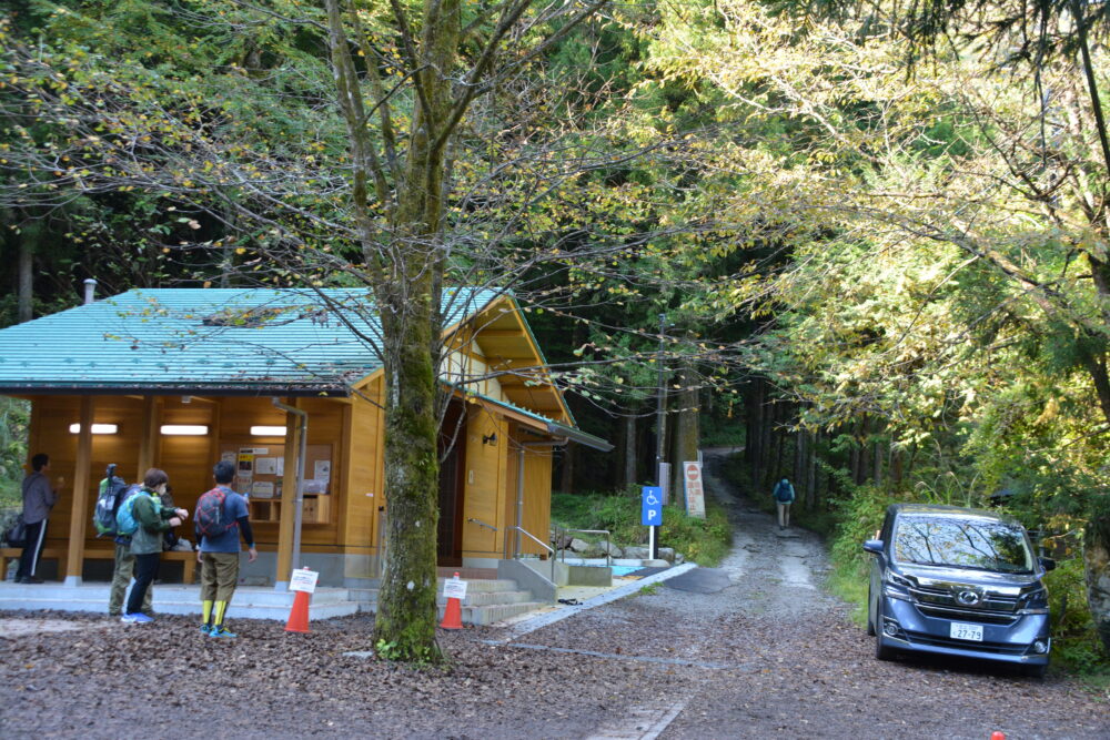 武甲山一の鳥居の風景