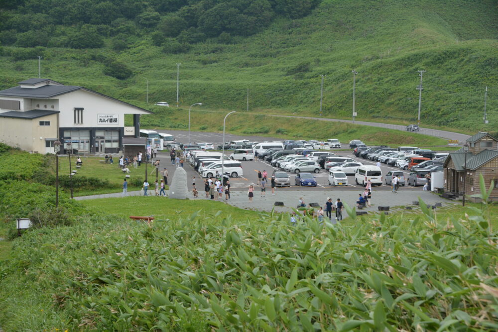 神威岬の駐車場