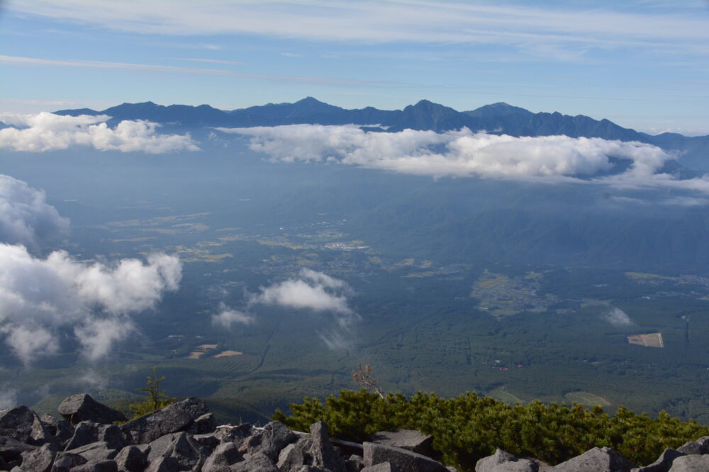 編笠山山頂から見た南アルプス