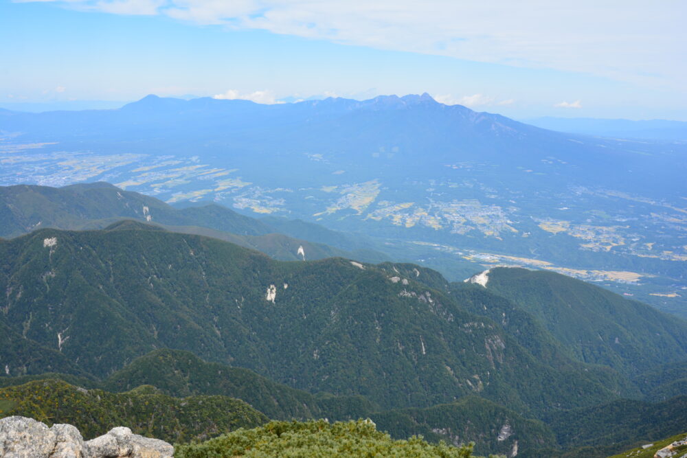 甲斐駒ヶ岳山頂から見た八ヶ岳