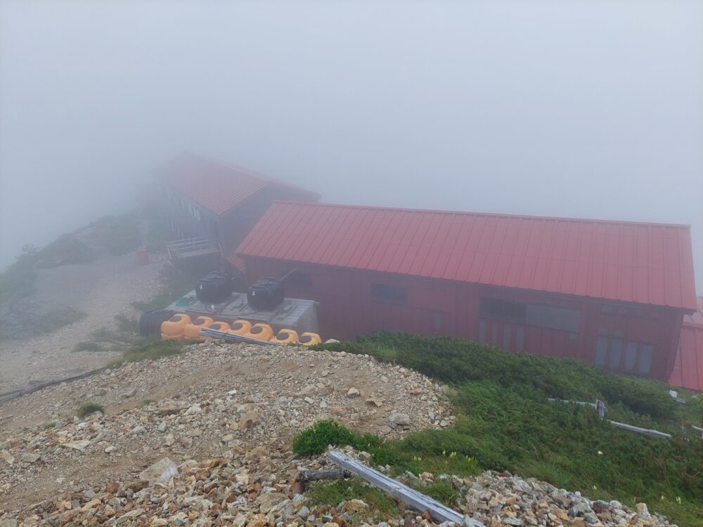 ガスの五竜山荘