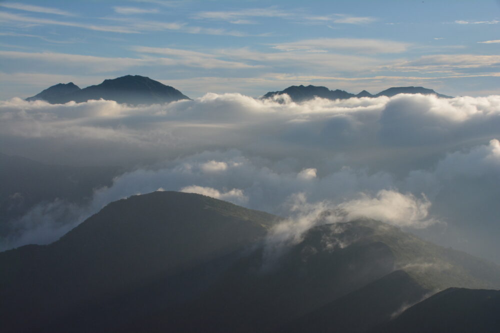 塩見岳から見た白峰三山