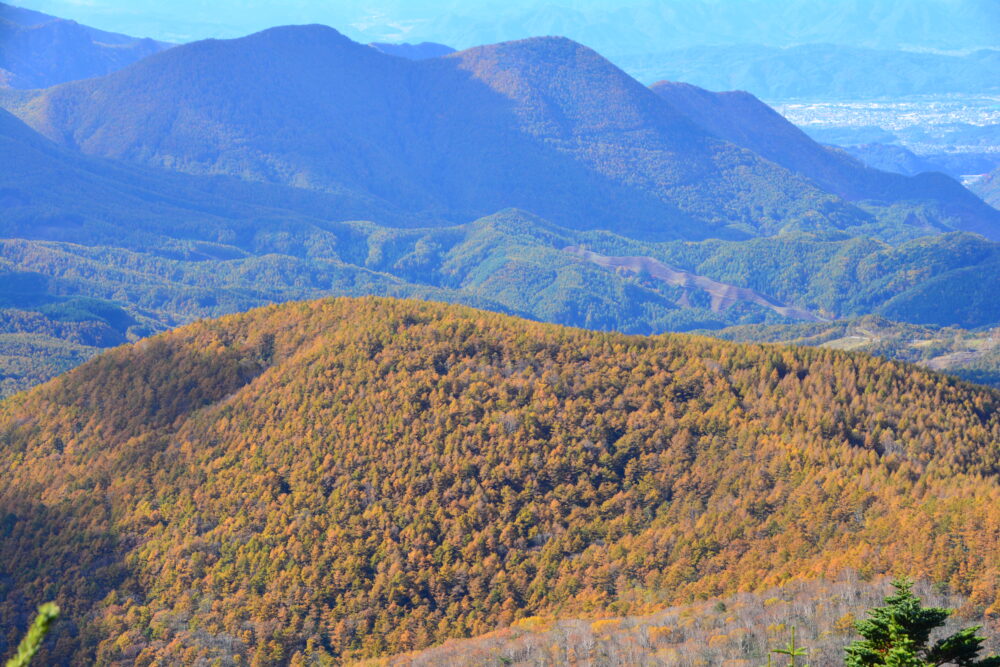 四阿山から眺める紅葉