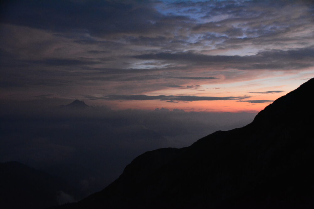 唐松岳頂上山荘のテント場から見た夕焼け