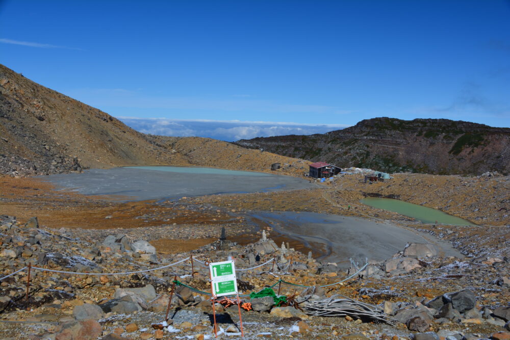 御嶽山の二ノ池