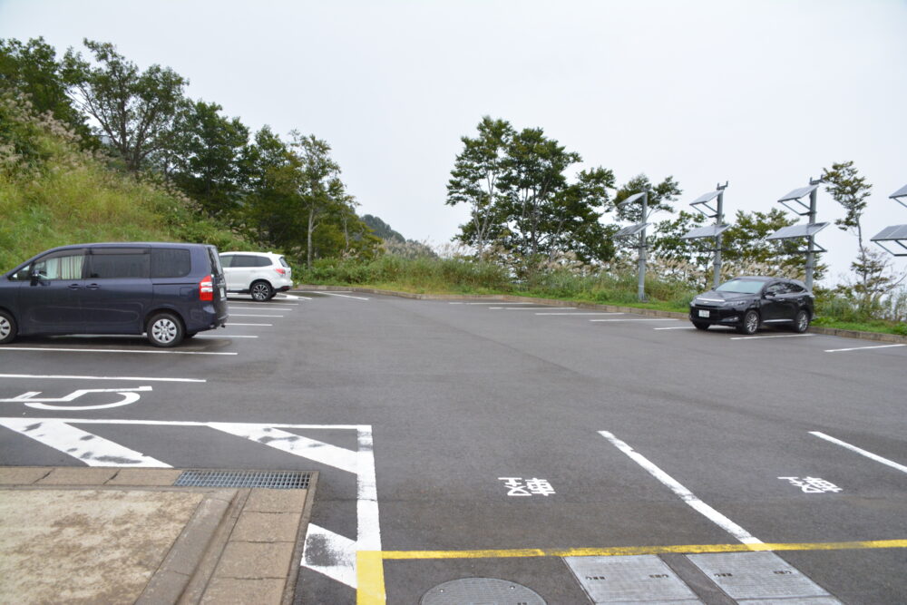 枝折峠の駐車場