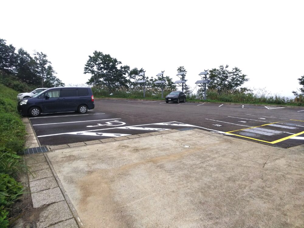 枝折峠の駐車場