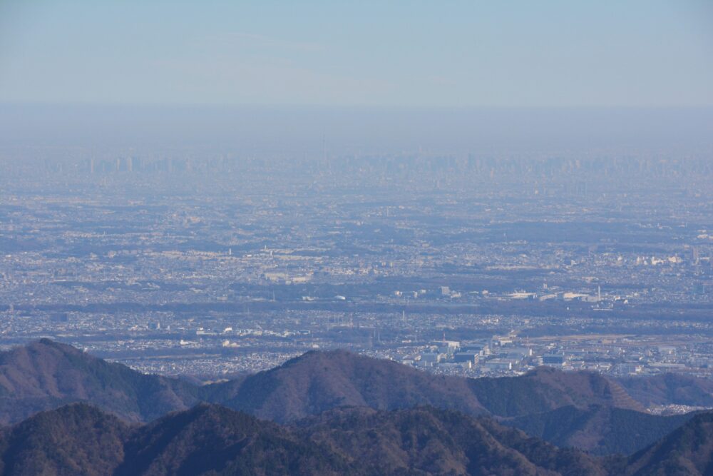 塔ノ岳山頂から見る東京都心