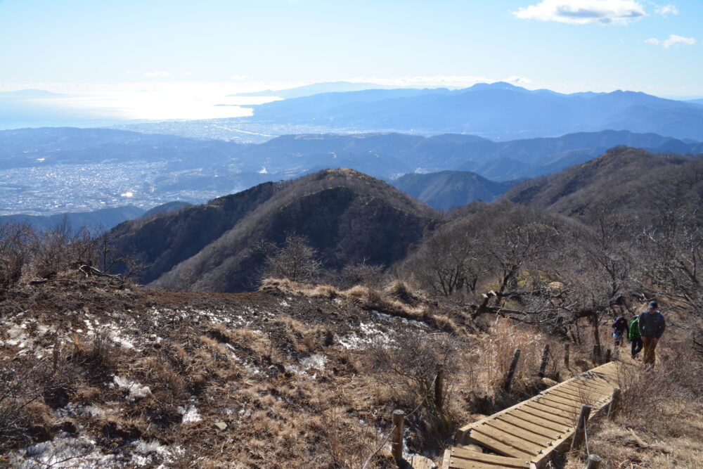 塔ノ岳山頂直下の登山道