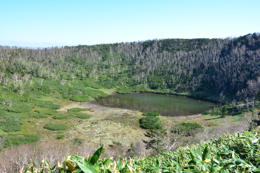 草津白根山（本白根山）の鏡池