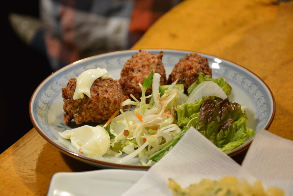 高知市内の居酒屋の肉団子