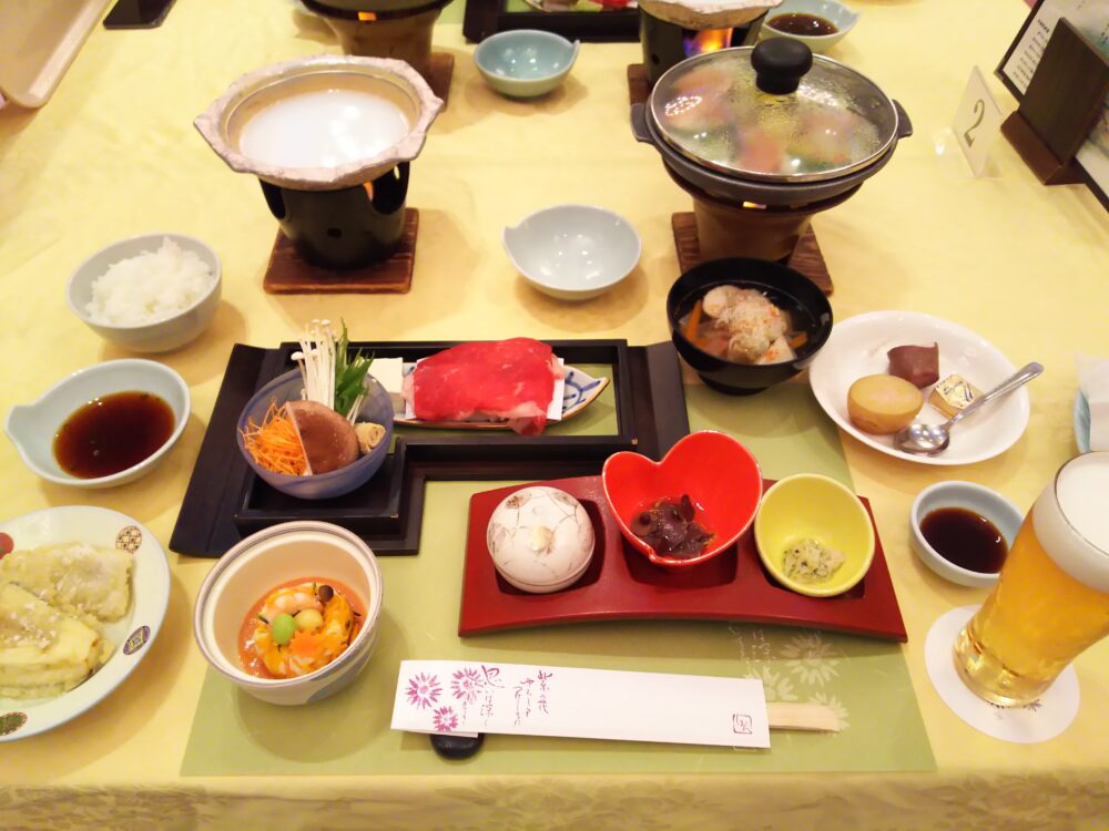 つなぎ温泉 ホテル紫苑の夕食