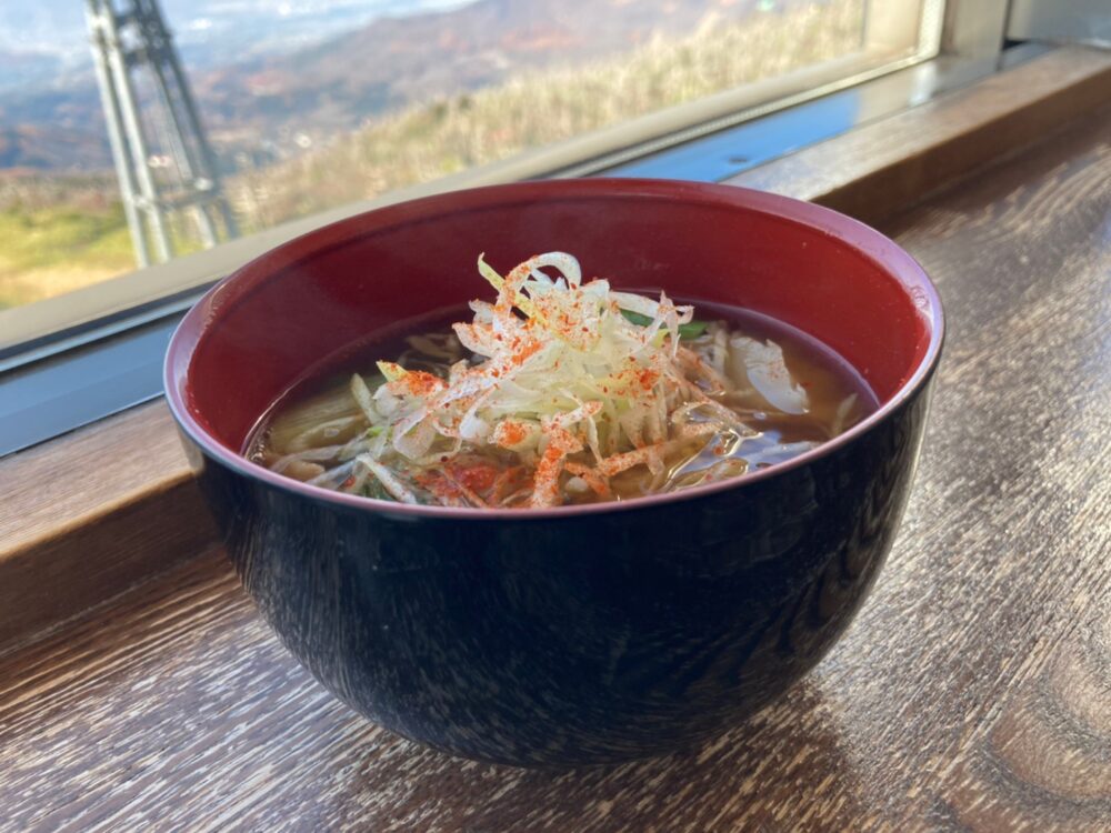 蔵王ロープウェイ地蔵山頂駅・レストラン山頂の芋煮