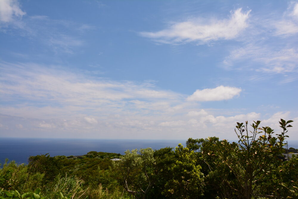 青ヶ島の青空