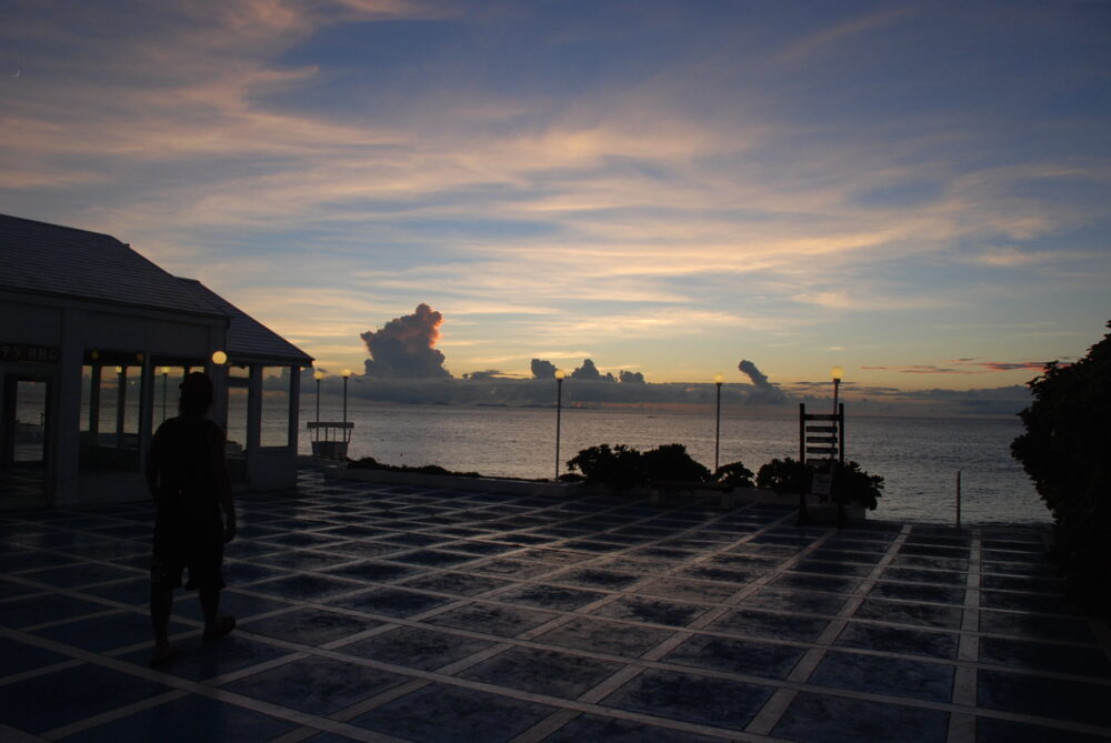 与論島・プリシアリゾートの夕日