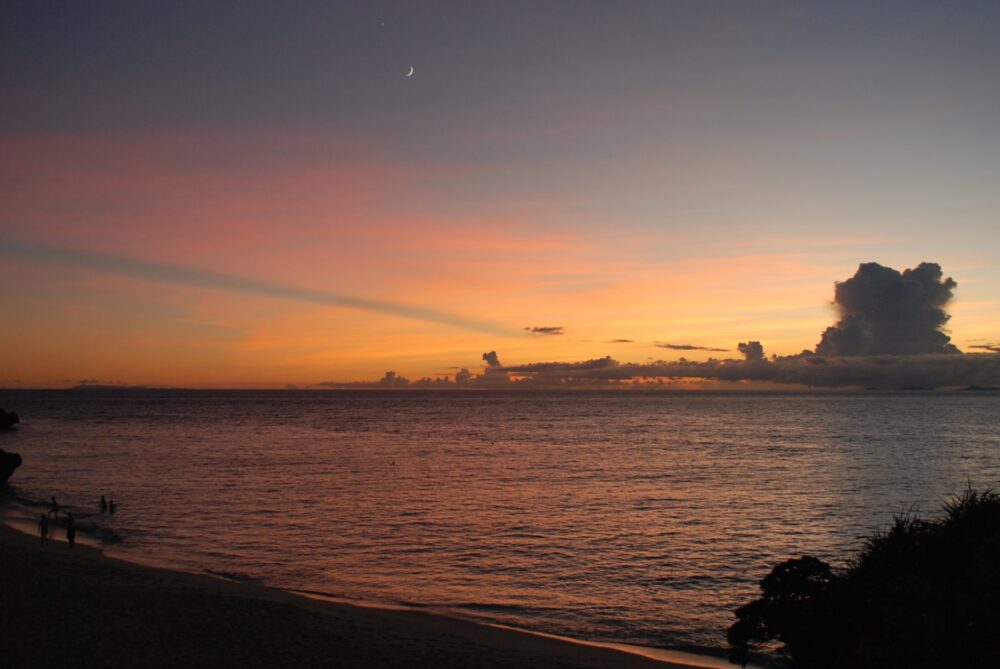 与論島・プリシアリゾートの夕焼け