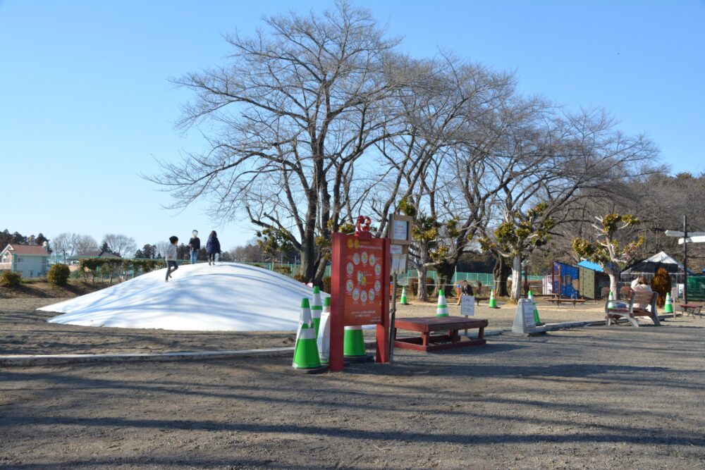 北本市子供公園のふわふわドーム