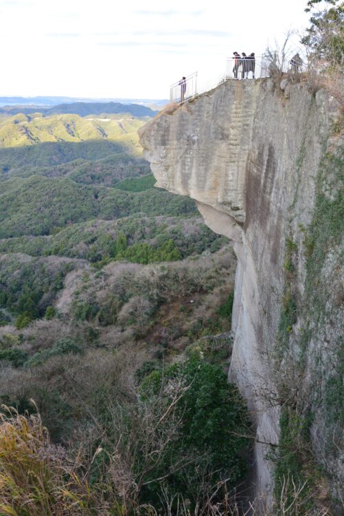 鋸山の地獄のぞき