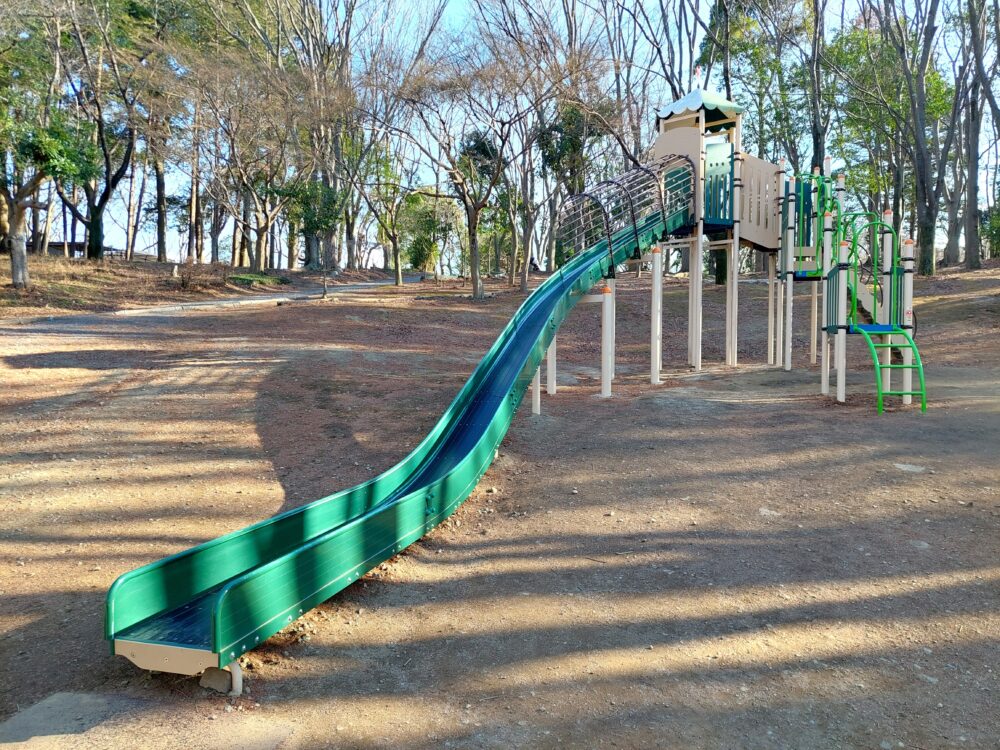 上尾丸山公園の滑り台