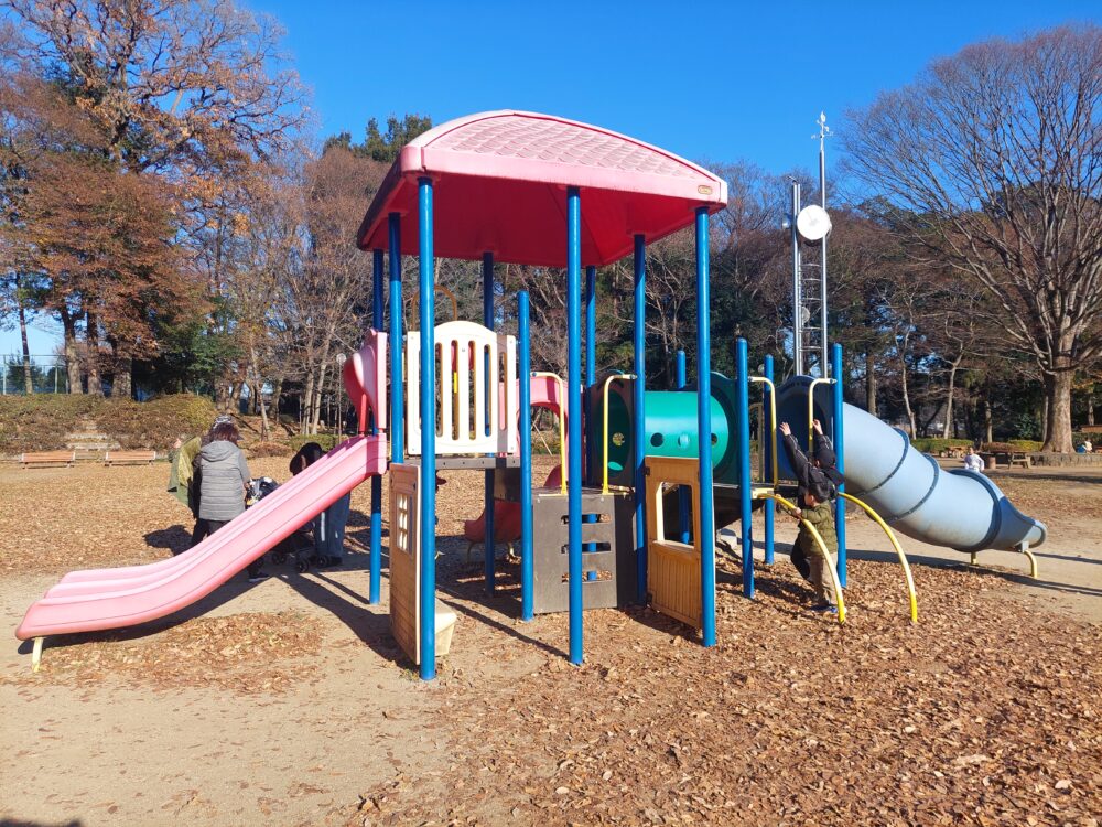 内牧公園・ピクニック広場の複合遊具