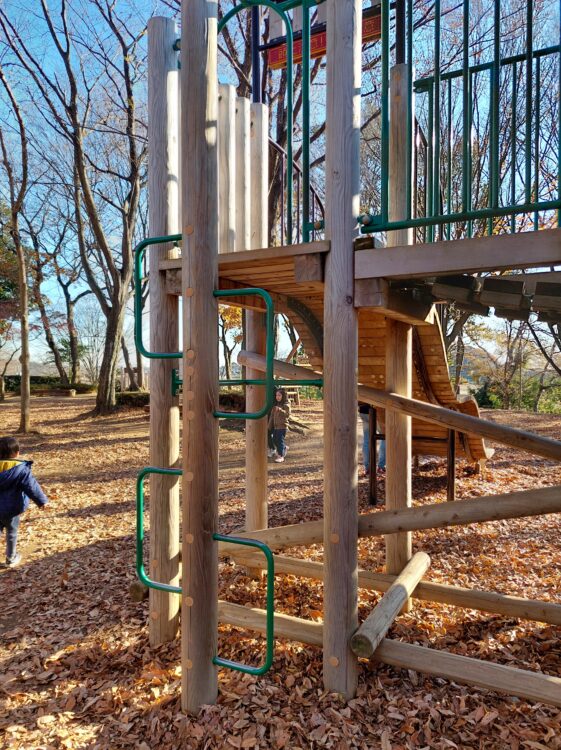 内牧公園・アスレチック広場のアスレチック遊具