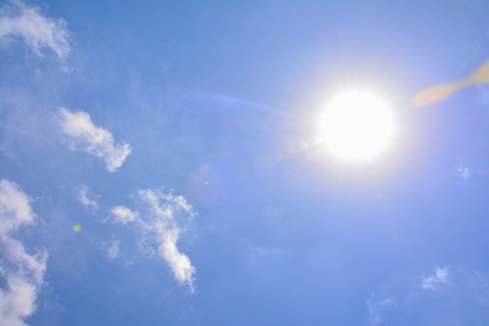 鳩間島で見たギラギラの太陽