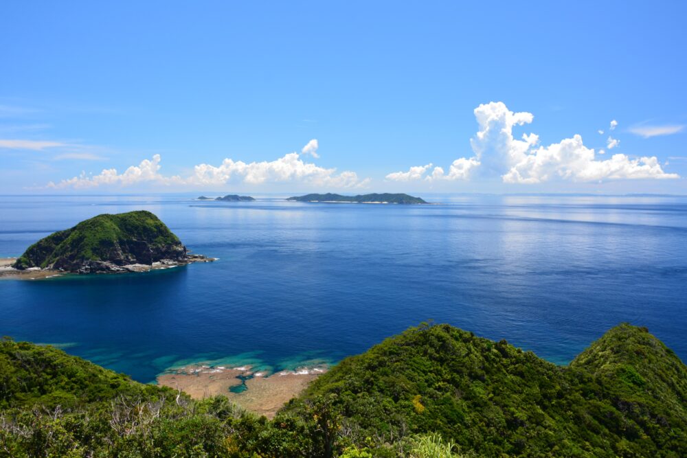 渡嘉敷島のアラン展望台から見た海景色