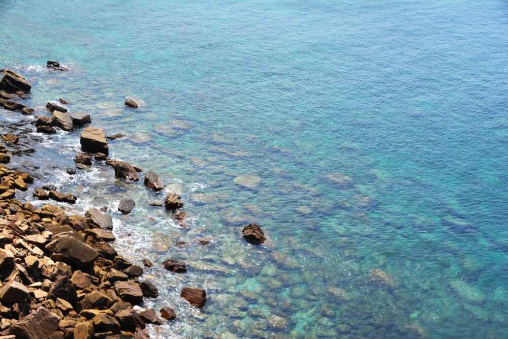 辰ノ島北側の岩場