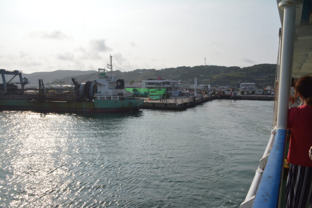 壱岐島を出港するフェリーから見た景色