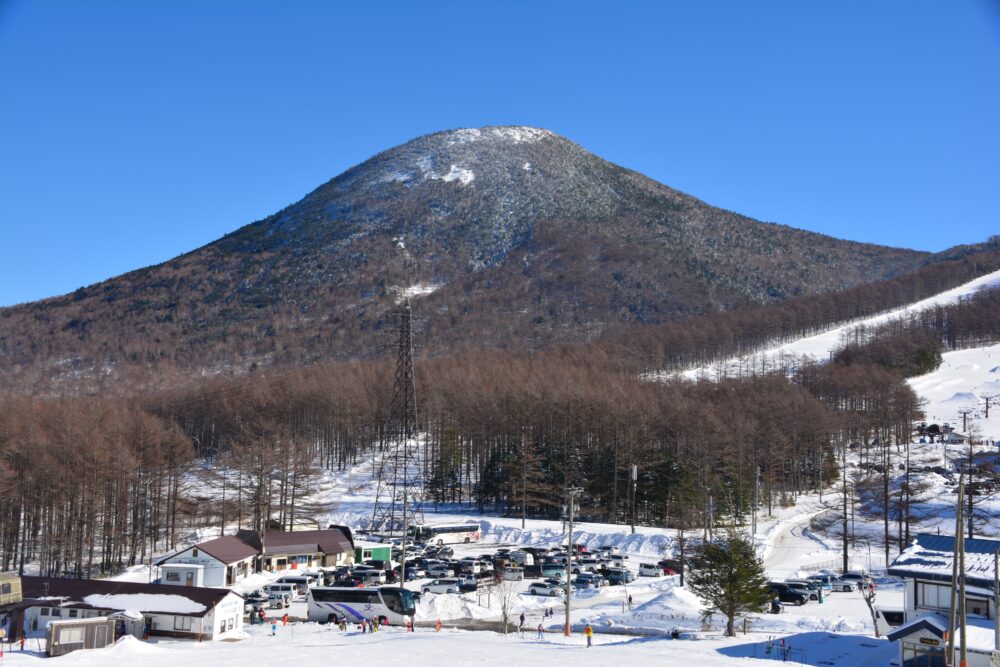 湯の丸スキー場と西篭ノ登山