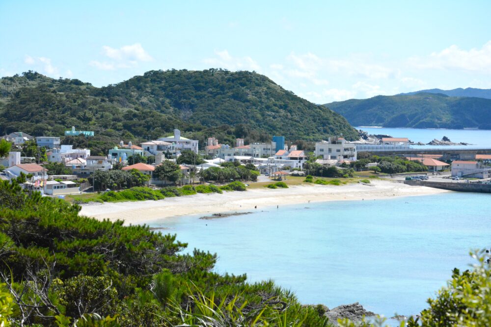 阿嘉島・アマグスク展望台から見た阿嘉集落