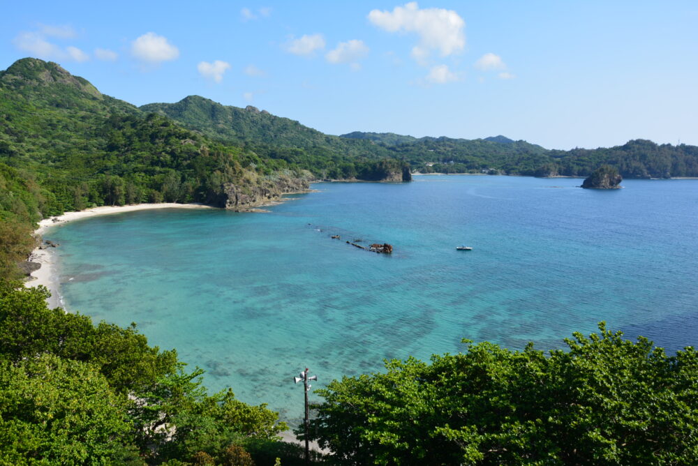 父島の境浦海岸