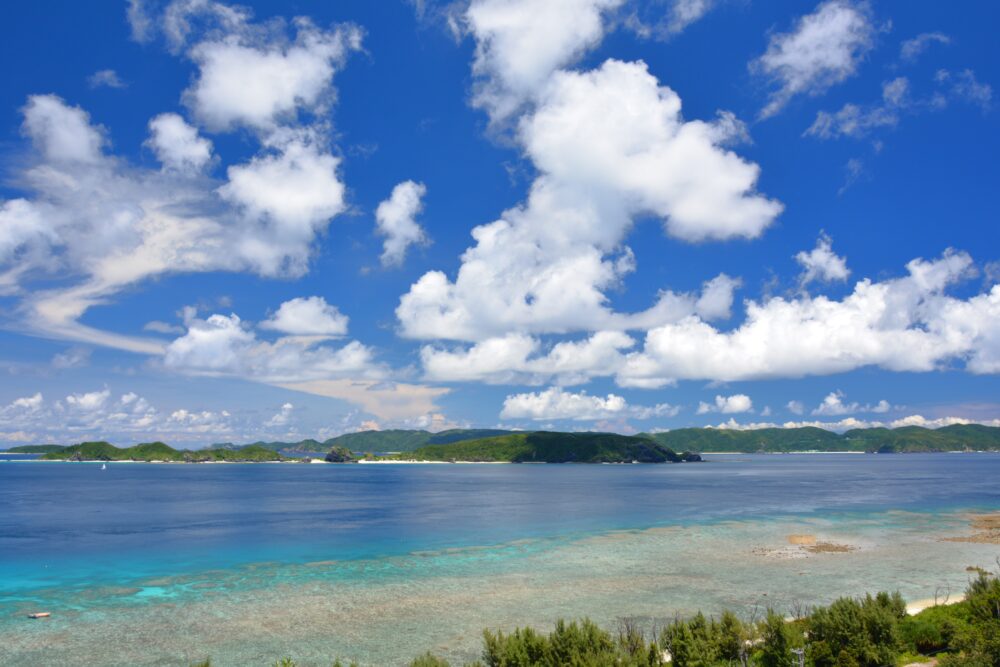 阿嘉島・北浜の展望台から見た海景色