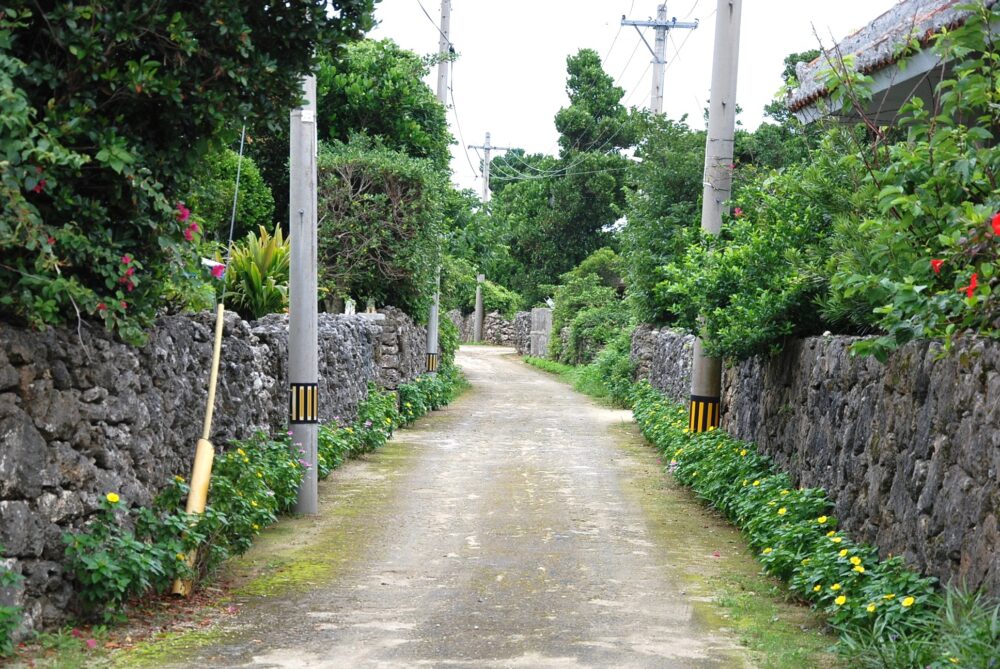 黒島・東筋集落の路地