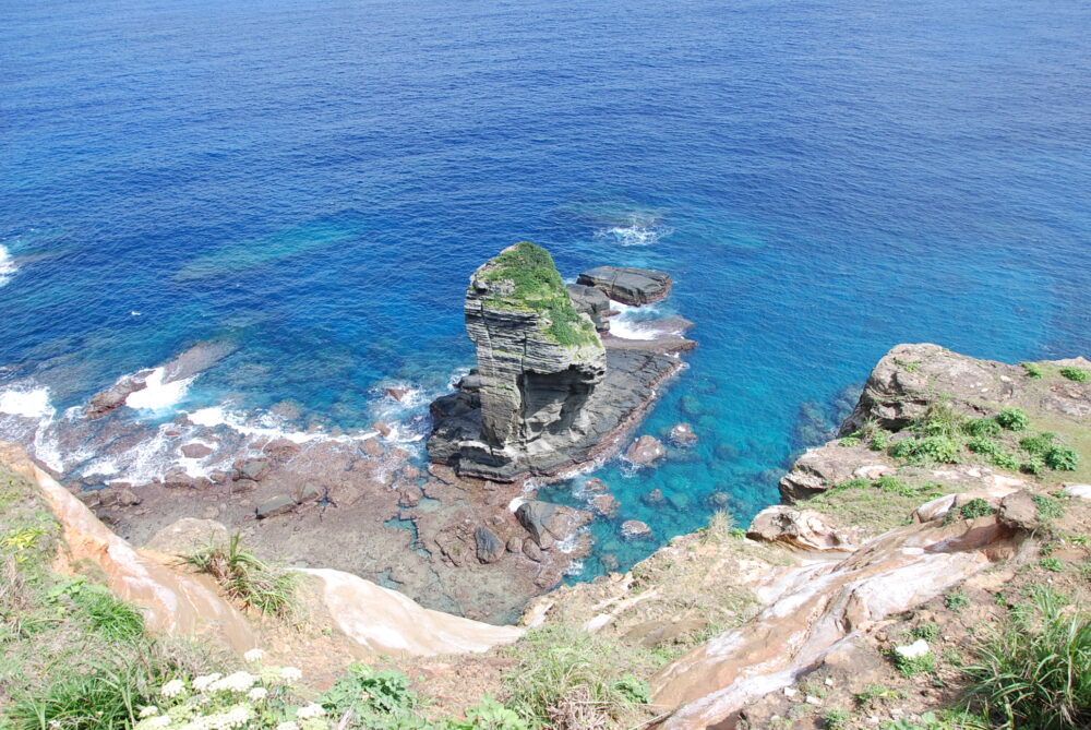 与那国島の立神岩