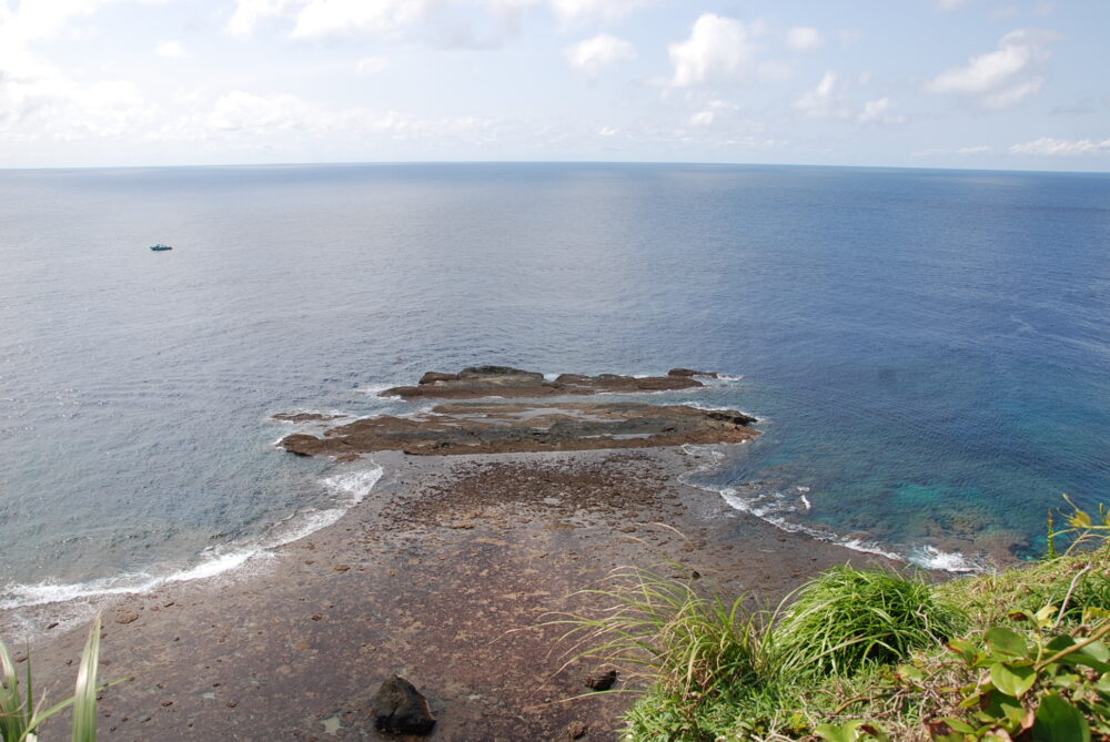 与那国島の西崎にある日本最西端にある岩礁