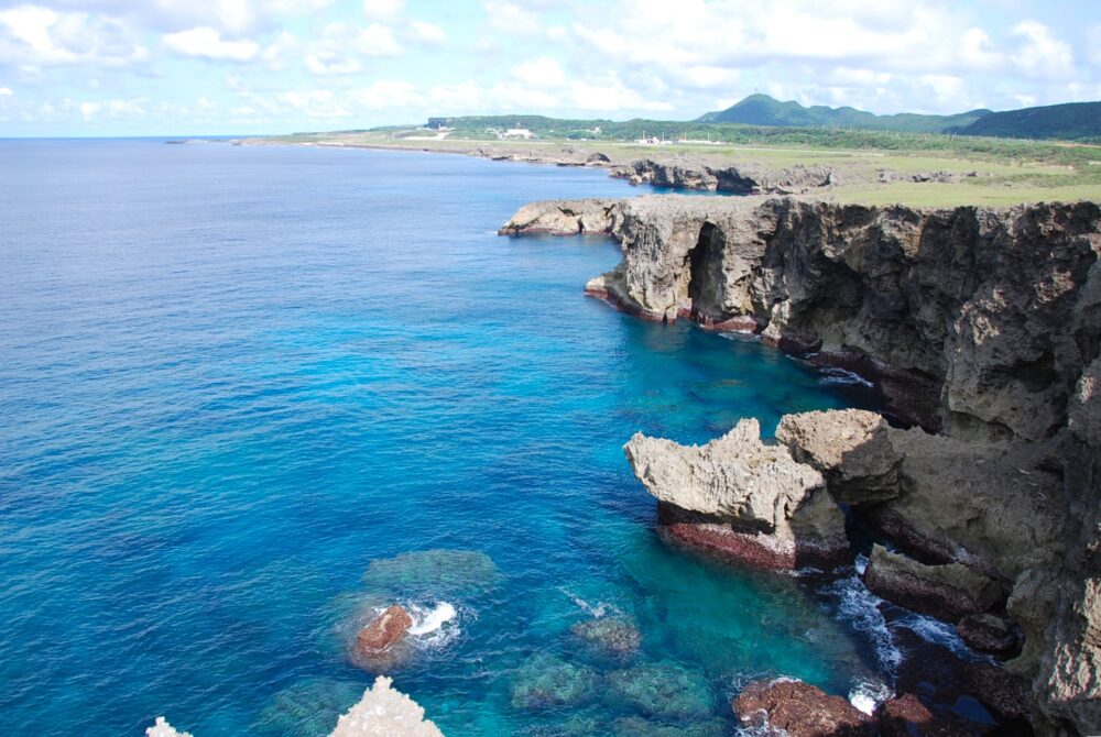 与那国島の馬鼻崎の崖と綺麗な海